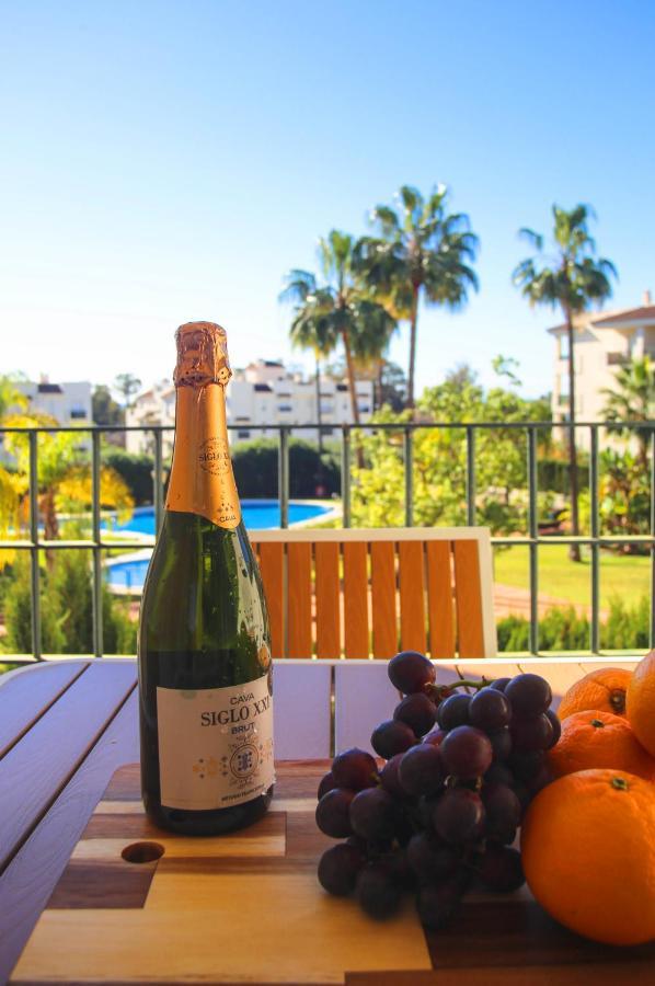 Walk To Puerto Banus, 2br, 2bth, Pool Appartamento *