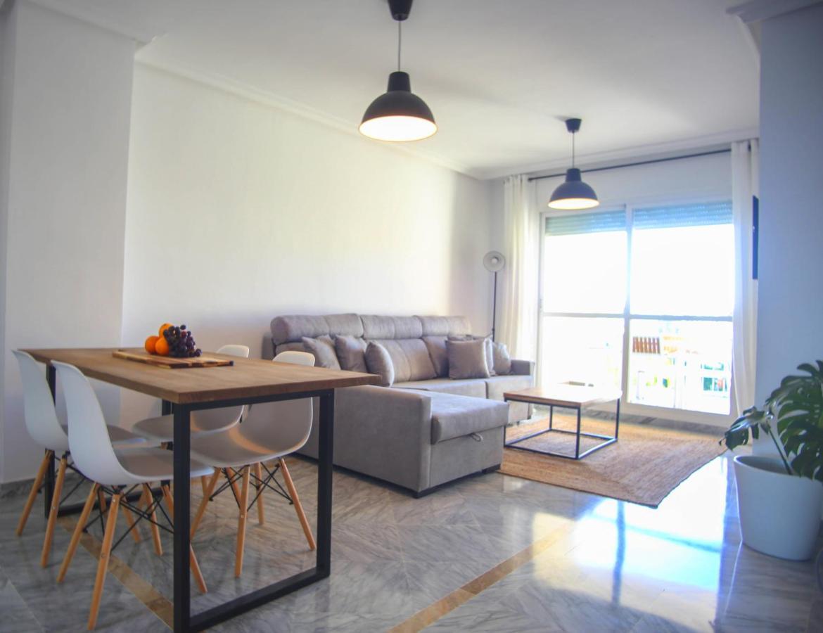 Walk To Puerto Banus, 2br, 2bth, Pool Appartamento Marbella